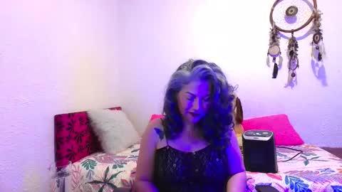 Snapshot of victoria_lover444 chatting on December 14, 4:18 am Victoria Lover online show from December 14, 4:18 am