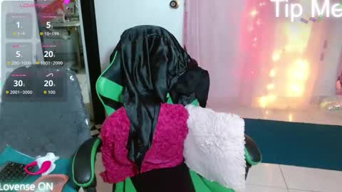 VICKY online show from October 6, 1:58 am