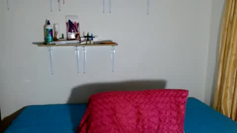 Snapshot of victoria_miler chatting on July 14, 2:05 am VICKY online show from July 14, 2:05 am