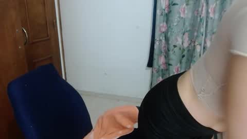 victoria online show from November 22, 3:27 am