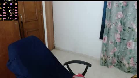 Snapshot of victoria_milf06 chatting on March 2, 8:21 am victoria online show from March 2, 8:21 am