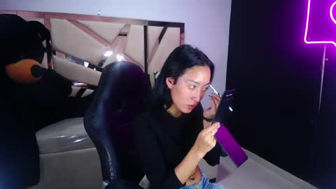 Victoria  online show from March 3, 4:46 pm