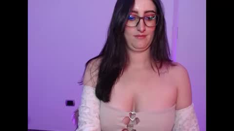 Victoria online show from December 10, 8:27 pm