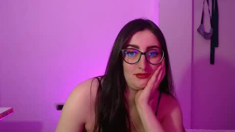 Victoria online show from November 11, 8:53 pm