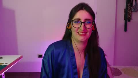 Victoria online show from December 5, 8:38 pm