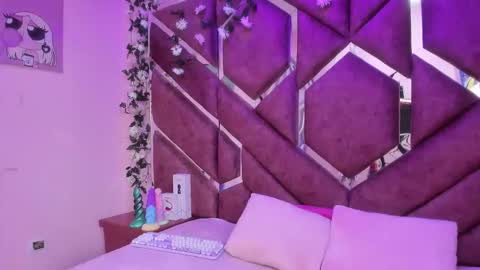 Victoria online show from March 20, 8:46 pm