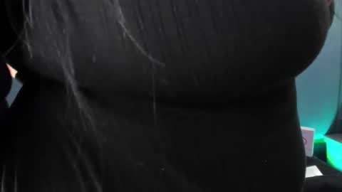 Victoria online show from March 26, 9:31 pm