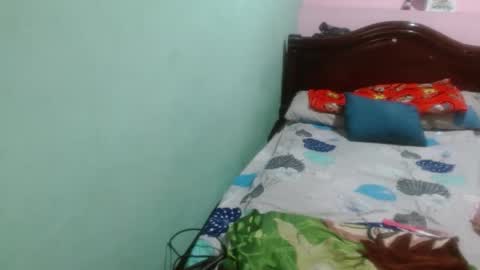 Snapshot of victoria_salas1 chatting on January 7, 5:04 pm victoria online show from January 7, 5:04 pm