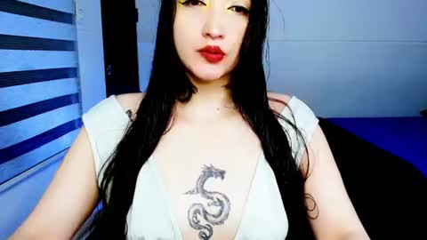 Snapshot of victoria_smile_ chatting on August 3, 10:32 am Victoria online show from August 3, 10:32 am