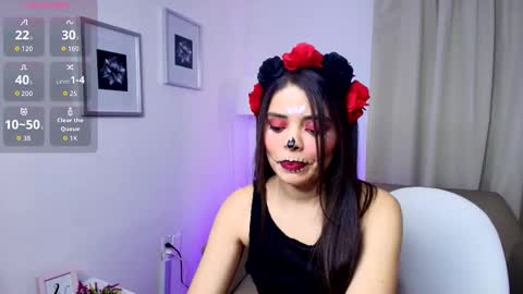 Snapshot of victoria_stern chatting on October 31, 1:56 pm Victoria online show from October 31, 1:56 pm