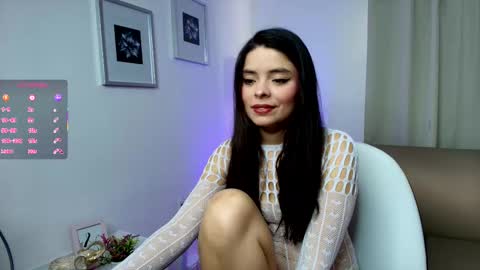 Snapshot of victoria_stern chatting on November 4, 12:37 pm Victoria online show from November 4, 12:37 pm