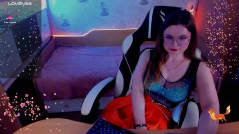    -   The Divine Fox online show from February 3, 8:46 am