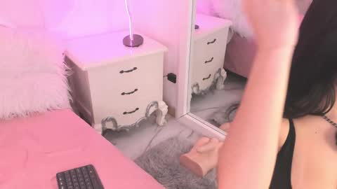 victoria_watsson online show from December 13, 3:32 pm