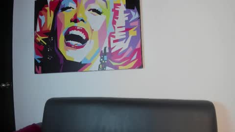 Snapshot of victoriaa2_doll chatting on February 26, 2:49 pm victoriaa2_doll online show from February 26, 2:49 pm