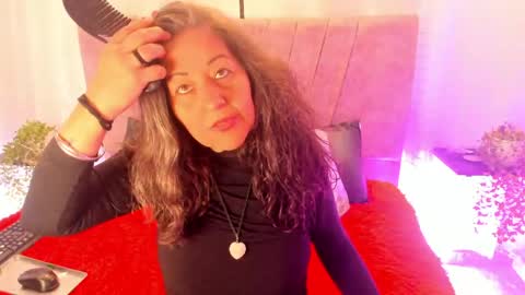 victoriaa_anderson_ online show from June 5, 6:57 pm