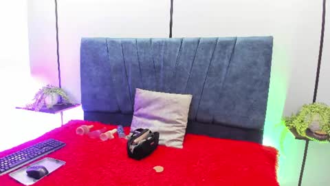 Snapshot of victoriaa_anderson_ chatting on July 1, 12:29 pm victoriaa_anderson_ online show from July 1, 12:29 pm