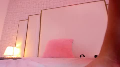 Snapshot of victoriaa_millers chatting on February 11, 9:09 am Victoria Sofia online show from February 11, 9:09 am