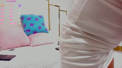 Snapshot of victoriaa_millers chatting on February 14, 3:11 am Victoria Sofia online show from February 14, 3:11 am