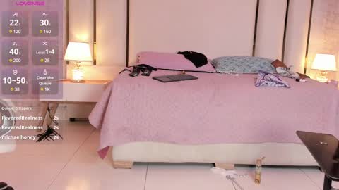 Snapshot of victoriaa_millers chatting on February 24, 6:16 am Victoria Sofia online show from February 24, 6:16 am