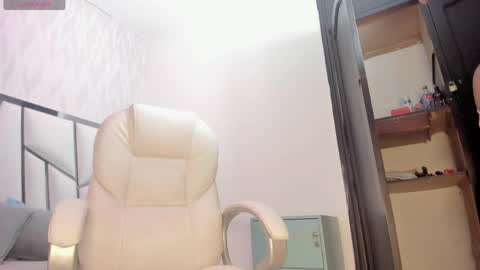 Snapshot of victoriaa_millers chatting on May 7, 7:08 pm Victoria Sofia online show from May 7, 7:08 pm