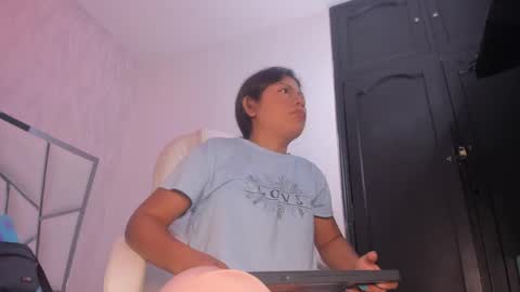 Snapshot of victoriaa_millers chatting on May 31, 7:04 pm Victoria Sofia online show from May 31, 7:04 pm