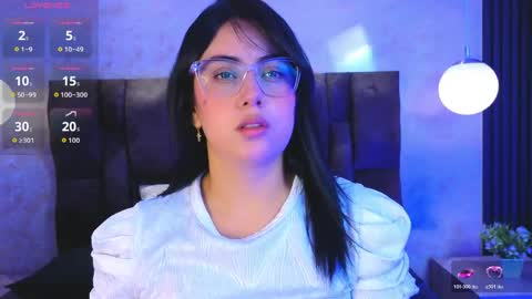 Victoria Andrade online show from May 5, 12:02 pm