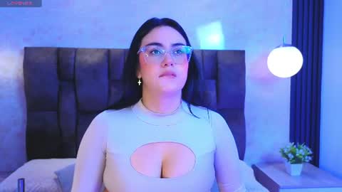 Victoria Andrade online show from July 1, 11:56 am
