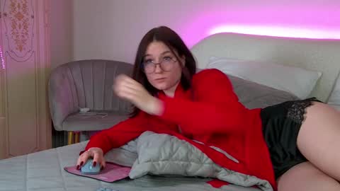 Victoria online show from January 31, 3:33 pm