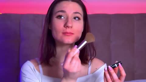 Victoria online show from February 19, 3:39 am