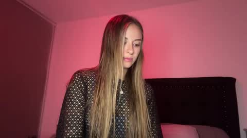 Victoriababy43 online show from March 8, 9:51 pm