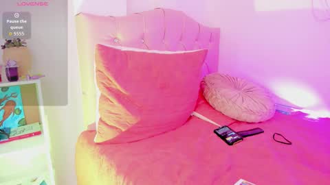 Snapshot of victoriablackfire chatting on October 26, 11:31 pm Victoria online show from October 26, 11:31 pm