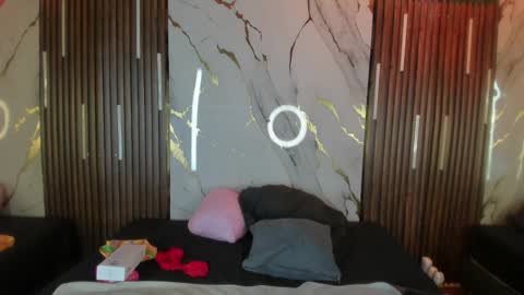 Victoria  online show from October 11, 8:18 pm