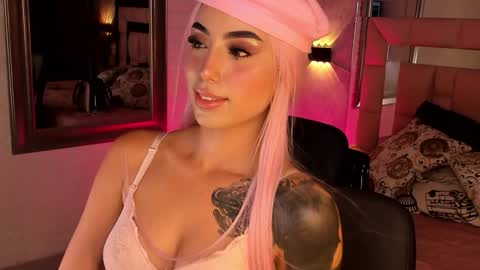 VICTORIA online show from January 30, 11:24 pm