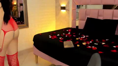 VICTORIA online show from February 15, 8:54 pm