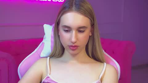 Snapshot of victoriahopson chatting on October 8, 6:16 pm Victoria online show from October 8, 6:16 pm