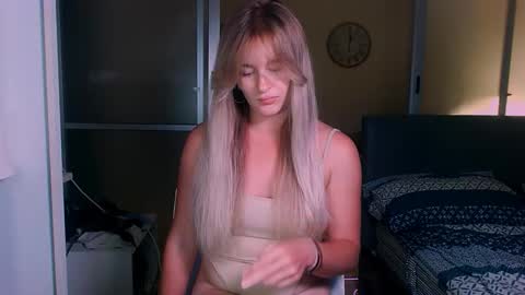 Eva and Victor online show from October 14, 11:22 am