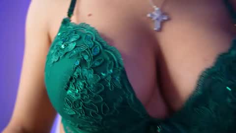 victoriarim online show from March 26, 6:52 am