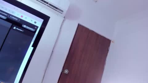 victoriasanz_ online show from October 8, 5:27 am