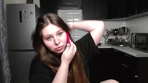 victoriassecrets_ online show from December 6, 12:38 pm