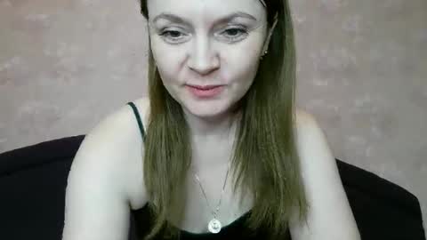 Snapshot of victoriia_secret chatting on March 23, 2:10 pm Victoria online show from March 23, 2:10 pm