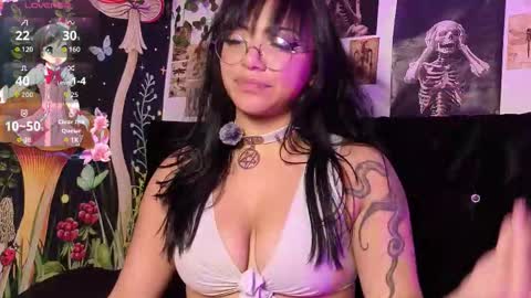 Snapshot of victoriia_thompson chatting on February 27, 11:16 pm victoriia_thompson online show from February 27, 11:16 pm