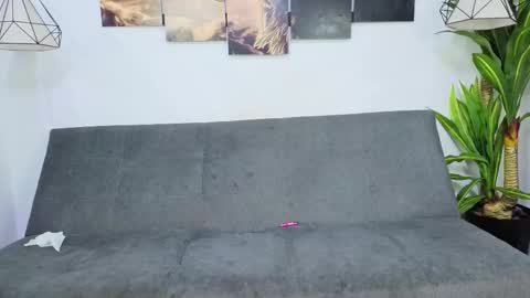 Snapshot of vida_web chatting on October 7, 12:57 pm HADE  LEONEL  ALEX online show from October 7, 12:57 pm