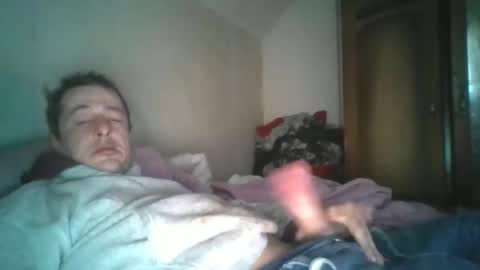vids1977 online show from February 25, 12:14 am