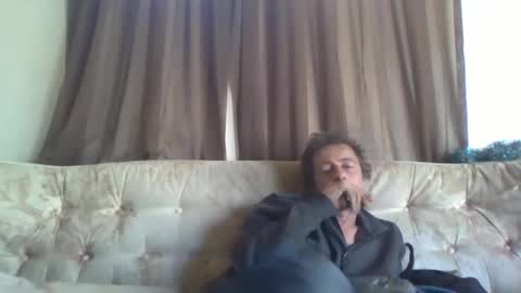 Snapshot of vids1977 chatting on October 8, 10:07 pm vids1977 online show from October 8, 10:07 pm