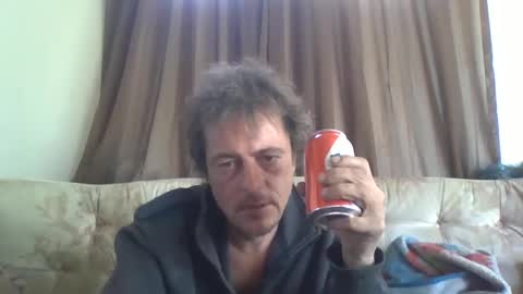 Snapshot of vids1977 chatting on October 10, 9:47 pm vids1977 online show from October 10, 9:47 pm