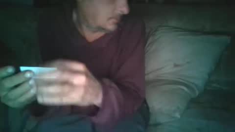 Snapshot of vids1977 chatting on October 21, 8:15 am vids1977 online show from October 21, 8:15 am