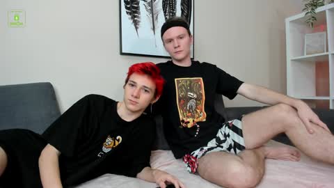 Snapshot of viego_pattel chatting on December 2, 6:43 pm Viego Pattel online show from December 2, 6:43 pm