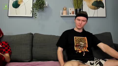 Snapshot of viego_pattel chatting on December 14, 12:33 pm Viego Pattel online show from December 14, 12:33 pm
