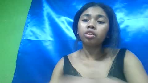 vierge28430 online show from June 9, 5:46 pm