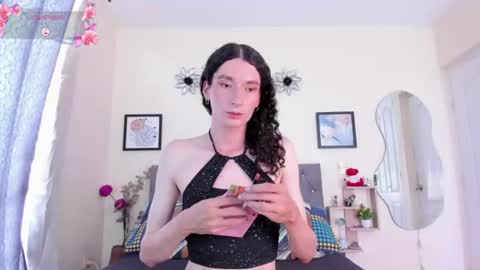 Violet online show from July 6, 3:03 pm